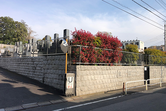 赤塚霊園入口